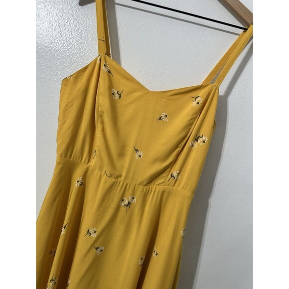 Old Navy Women’s Yellow Floral Summer Dress Spring Flowy Medium - Picture 8 of 8